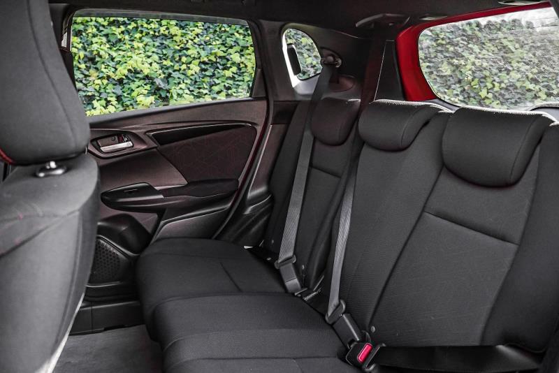 2014 Honda Fit S Hybrid / Jazz