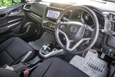 2014 Honda Fit S Hybrid / Jazz - Thumbnail