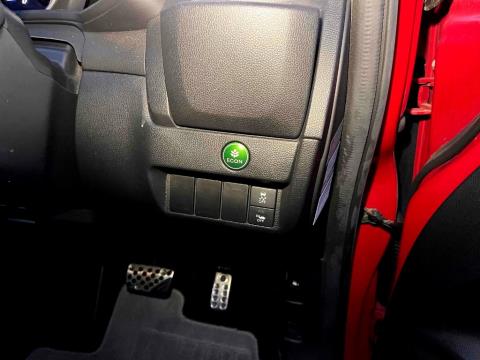 2014 Honda Fit Hybrid Sport / Jazz - Thumbnail