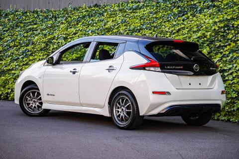 2018 Nissan Leaf 40S 86% SOH - Thumbnail