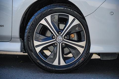 2019 Nissan Leaf 40G 87% SOH - Thumbnail