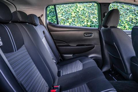 2019 Nissan Leaf 40G 88% SOH - Thumbnail