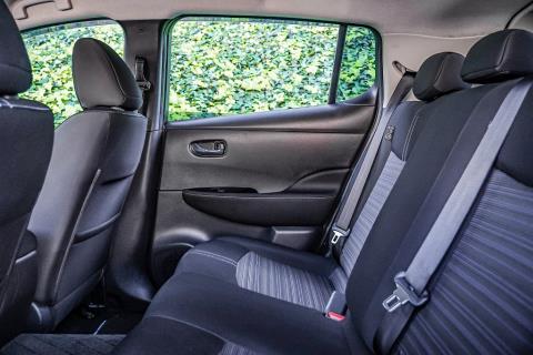 2019 Nissan Leaf 40G 88% SOH - Thumbnail