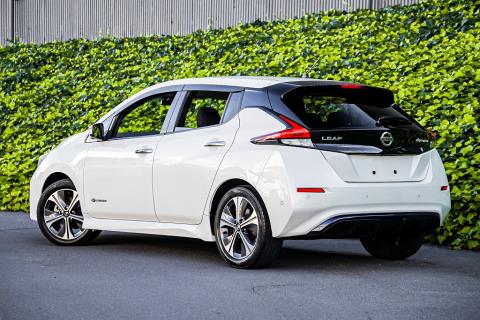 2019 Nissan Leaf 40G 88% SOH - Thumbnail
