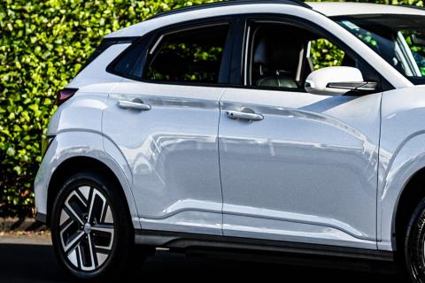 2021 Hyundai Kona EV 64kWh - Thumbnail