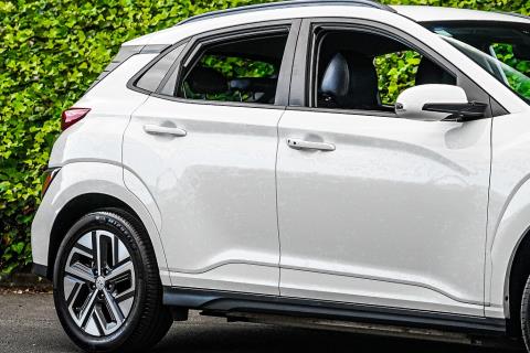2022 Hyundai Kona EV 64kWh - Thumbnail