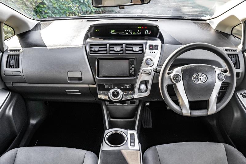 2012 Toyota Prius Alpha S