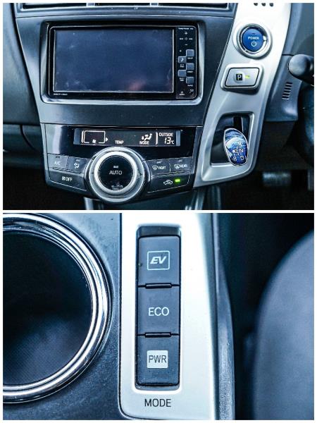 2012 Toyota Prius Alpha S
