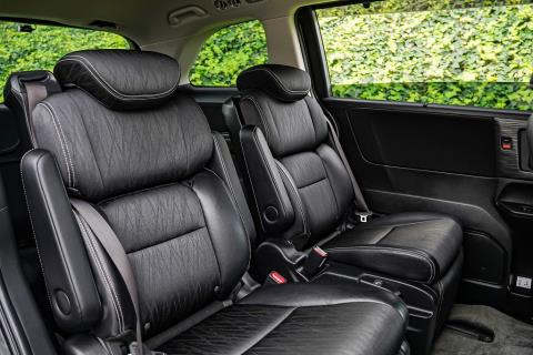 2016 Honda Odyssey Absolute - Thumbnail
