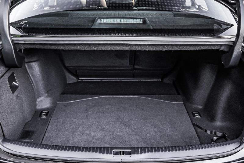 2014 Lexus IS 300h