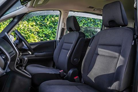 2018 Nissan Serena X V Selection - Thumbnail