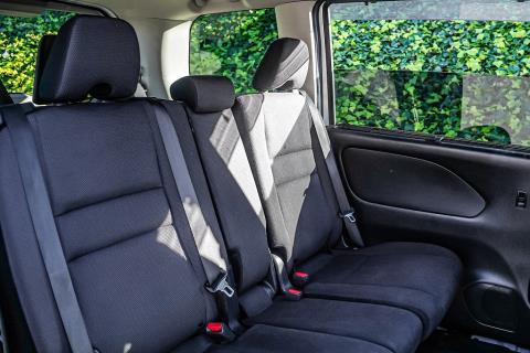 2018 Nissan Serena X V Selection - Thumbnail