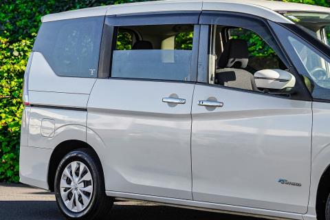 2018 Nissan Serena X V Selection - Thumbnail