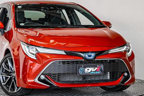 2018 Toyota Corolla ZR Hybrid - Thumbnail