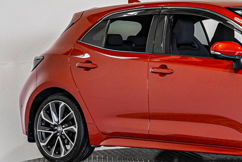 2018 Toyota Corolla ZR Hybrid