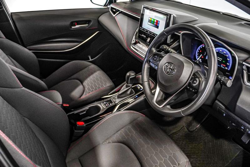 2018 Toyota Corolla ZR Hybrid