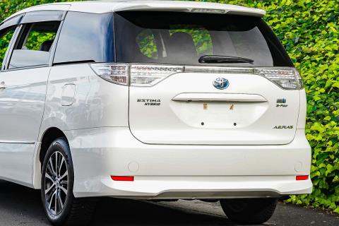 2014 Toyota Estima Aeras E-Four - Thumbnail