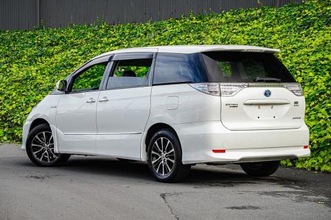 2014 Toyota Estima Aeras E-Four - Thumbnail