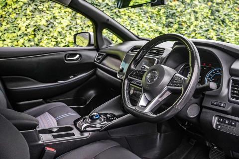 2020 Nissan Leaf 40X 92% SOH - Thumbnail