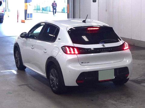 2021 Peugeot e-208 Allure Electric - Thumbnail