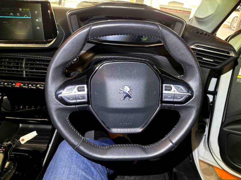 2021 Peugeot e-208 Allure Electric