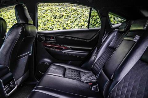 2016 Toyota Harrier Premium Hybrid - Thumbnail