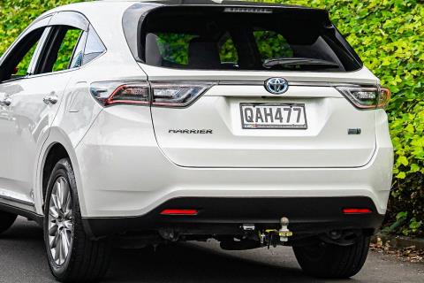 2016 Toyota Harrier Premium Hybrid - Thumbnail