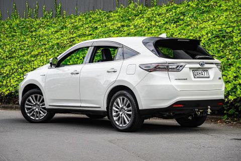 2016 Toyota Harrier Premium Hybrid - Thumbnail