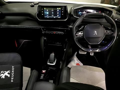 2021 Peugeot e-2008 GT Electric - Thumbnail