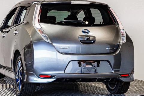 2016 Nissan Leaf 30S Autech Aero - Thumbnail