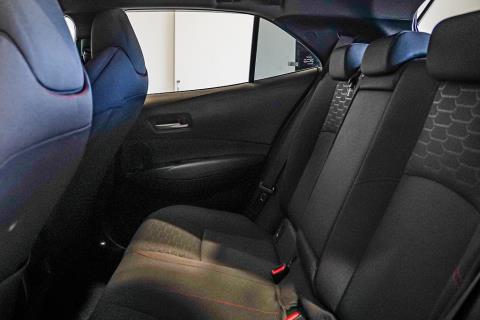 2018 Toyota Corolla GZ Hybrid - Thumbnail