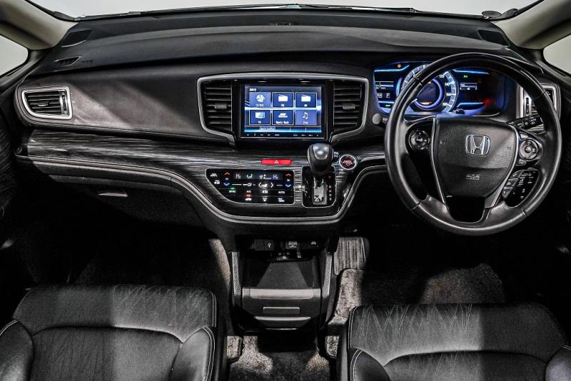 2016 Honda Odyssey Absolute Hybrid