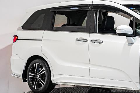 2016 Honda Odyssey Absolute Hybrid - Thumbnail