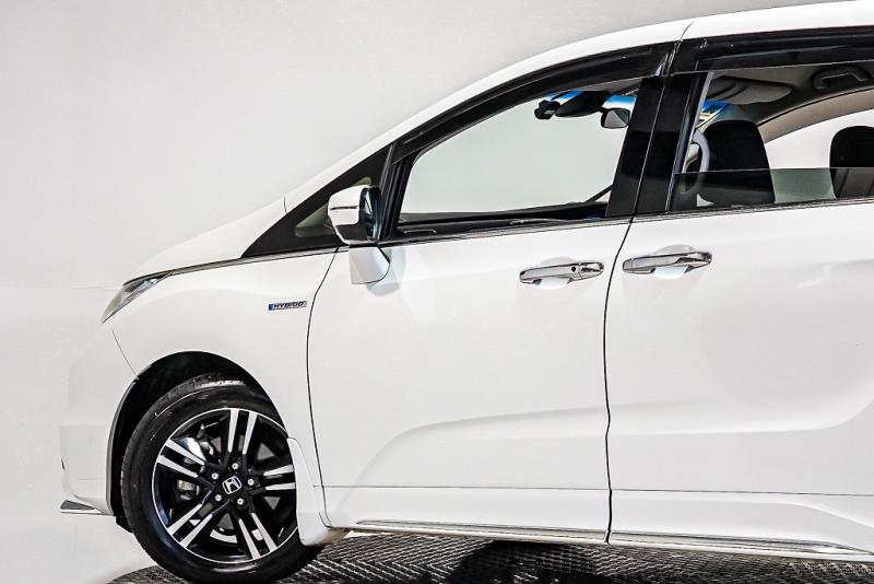 2016 Honda Odyssey Absolute Hybrid