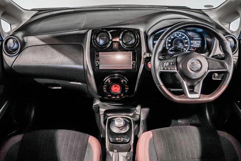 2017 Nissan Note X E-Power - Thumbnail