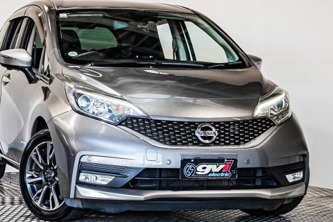 2017 Nissan Note X E-Power - Thumbnail