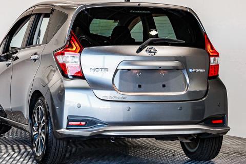 2017 Nissan Note X E-Power - Thumbnail