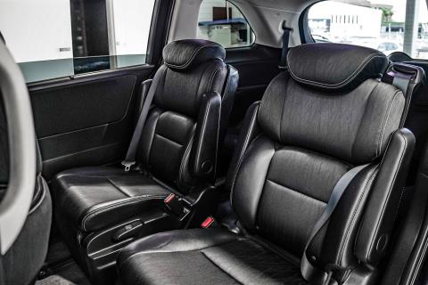 2016 Honda Odyssey Absolute Hybrid - Thumbnail