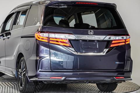 2016 Honda Odyssey Absolute Hybrid - Thumbnail