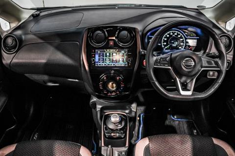 2017 Nissan Note e-Power Medalist - Thumbnail