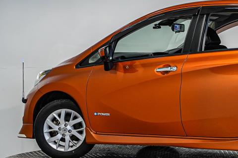 2017 Nissan Note e-Power Medalist - Thumbnail