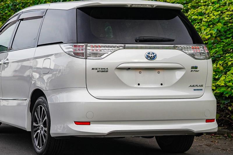 2014 Toyota Estima Aeras Hybrid 4WD
