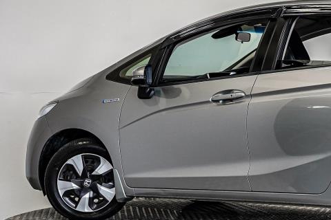 2016 Honda Fit L Hybrid / Jazz - Thumbnail
