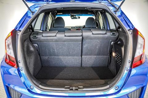 2014 Honda Fit S Hybrid / Jazz RS - Thumbnail