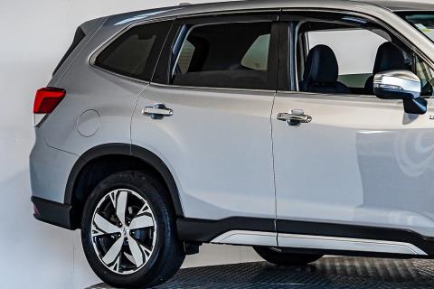 2019 Subaru Forester Hybrid Advance - Thumbnail