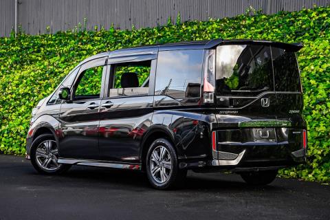 2018 Honda Step Wagon Spada Hybrid - Thumbnail