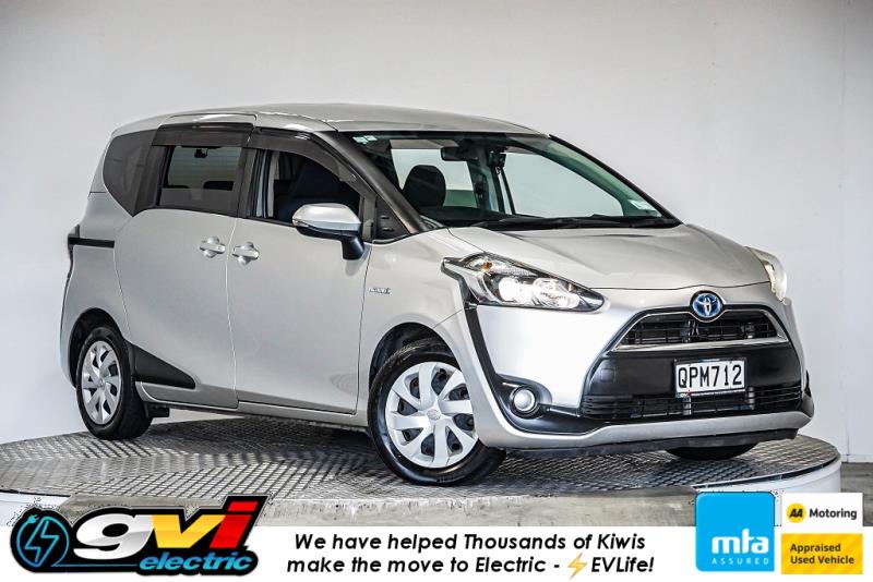 2015 Toyota Sienta G Hybrid