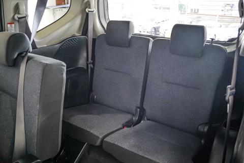 2015 Toyota Sienta G Hybrid - Thumbnail