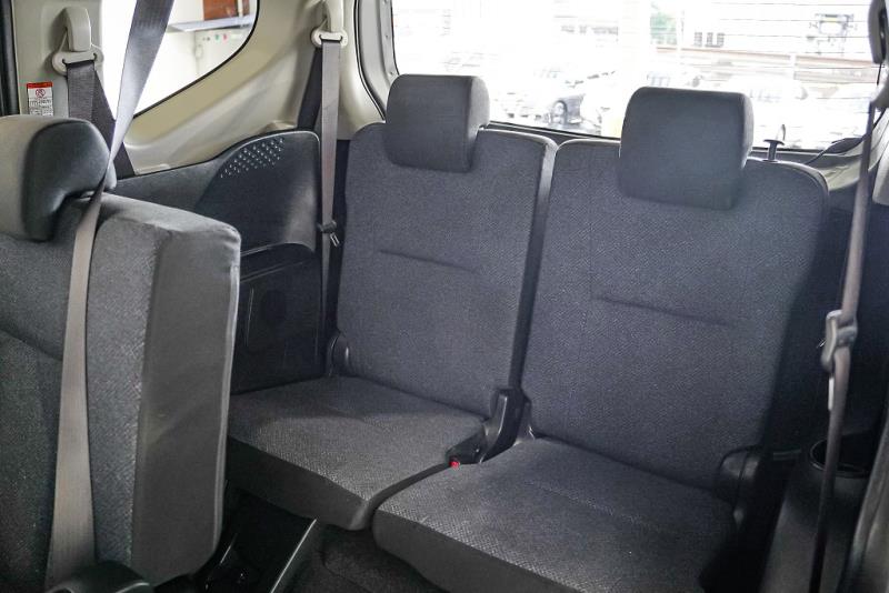 2015 Toyota Sienta G Hybrid