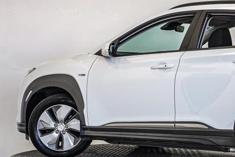 2019 Hyundai Kona EV 64kWh - Thumbnail